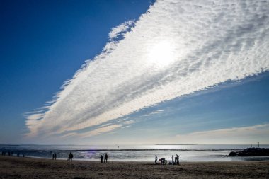 Chatelaillon Plajı, gün batımında Atlantik Sahili, Fransa