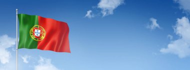 Portekiz bayrağı, üç boyutlu, mavi gökyüzünde izole edilmiş. Yatay pankart. 3B illüstrasyon