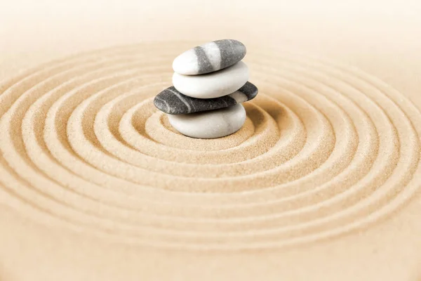 Zwart Wit Stenen Het Zand Zen Japanse Tuin Achtergrond Scène — Stockfoto