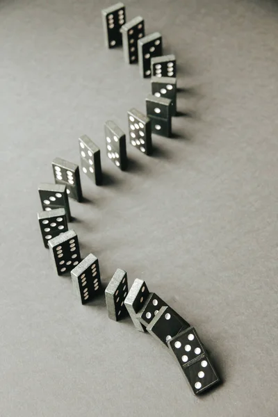 Black Dominoes Chain Table Background Domino Effect Concept — Stock Photo, Image