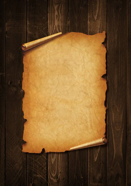 Старий Середньовічний Паперовий Лист Пергаментний Сувій Ізольований Фоні Дерев Яної — стокове фото