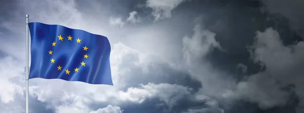 Σημαία Της Ευρωπαϊκής Ένωσης Συννεφιασμένο Ουρανό Τρισδιάστατη Απόδοση — Φωτογραφία Αρχείου