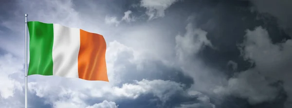 Irland Flagge Wolkenverhangenen Himmel Dreidimensionale Darstellung — Stockfoto