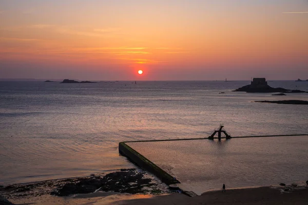 Saint Malo Naturlig Pool Och Dykning Vid Solnedgången Bretagne Frankrike — Stockfoto