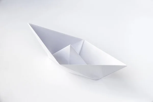 Papierboot Origami Isoliert Auf Weißem Hintergrund — Stockfoto