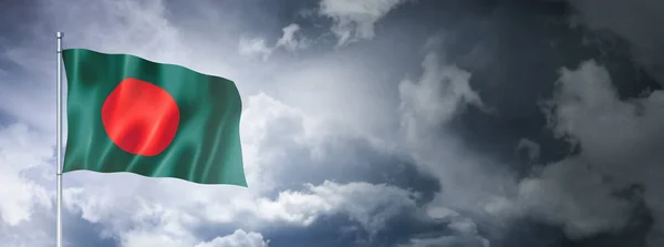 Bangladesch Flagge Auf Einem Bewölkten Himmel Dreidimensionale Darstellung — Stockfoto