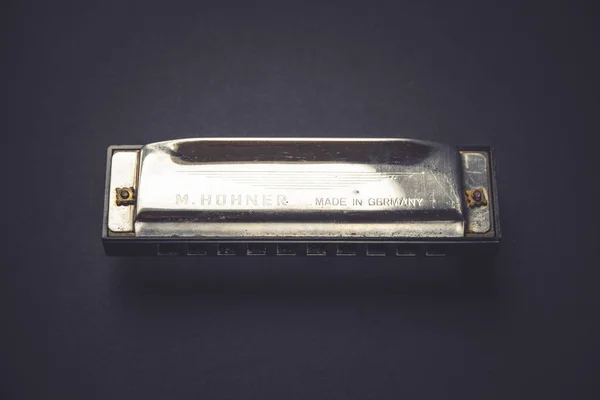 Paris Fransa Mart 2022 Vintage Hohner Armonica Siyah Arka Planda — Stok fotoğraf
