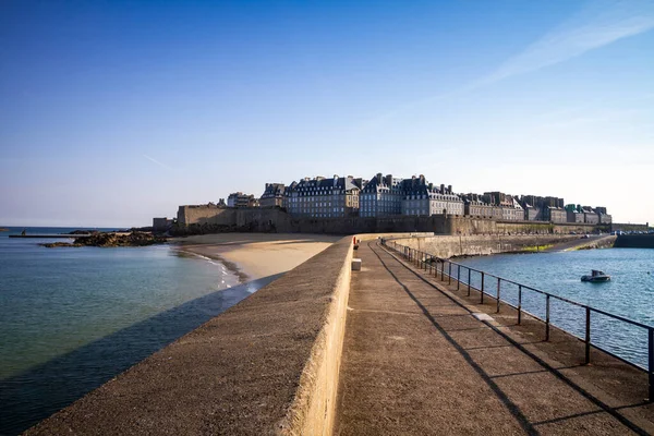 Saint Malo Stadsutsikt Från Fyren Piren Bretagne Frankrike — Stockfoto