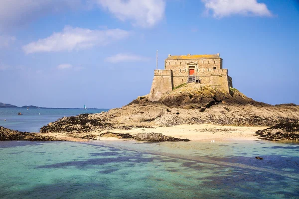 Castillo Fortificado Fort Petit Playa Mar Saint Malo Bretaña Francia — Foto de Stock