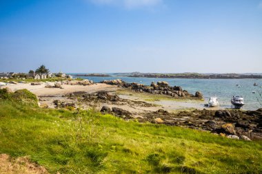 Chausey adası kıyıları ve Brittany, Fransa 'daki kayalıklar