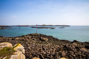 Chausey adası kıyıları ve Brittany, Fransa 'daki kayalıklar