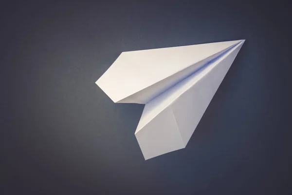 Papel Blanco Plano Origami Aislado Sobre Fondo Gris Blanco —  Fotos de Stock