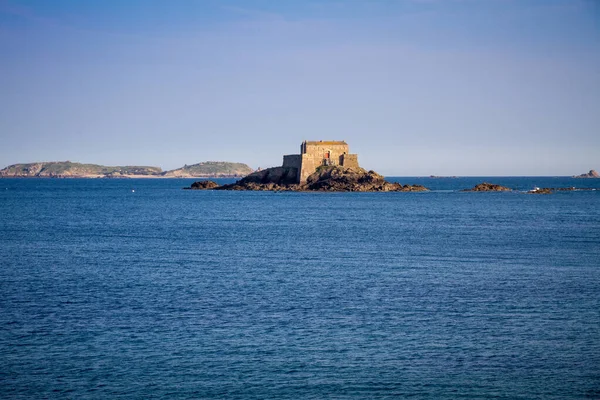 Berikat Slott Fort Petit Strand Och Hav Saint Malo Stad — Stockfoto