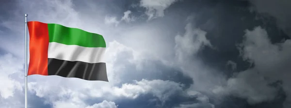 Флаг Объединённых Арабских Эмиратов Облачном Небе Трехмерное Изображение — стоковое фото