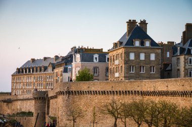 Brittany, Fransa 'da güçlendirilmiş duvarlar ve Saint-Malo şehri