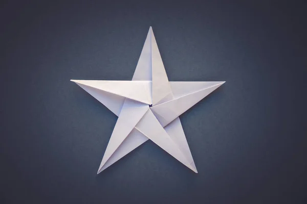 Weißes Papier Stern Origami Isoliert Auf Einem Leeren Grauen Hintergrund — Stockfoto
