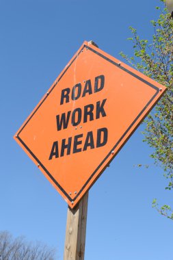 yol çalışmaları öncesinde işaret