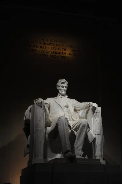 Monumento a Lincoln de noche — Foto de Stock