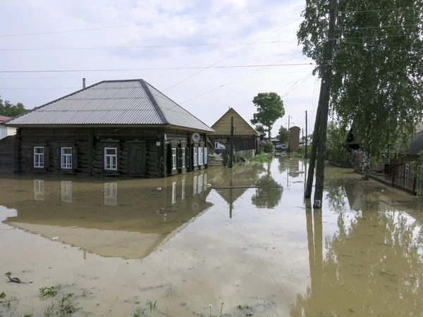 Ingestroomd water op de straten byisk. — Stockfoto