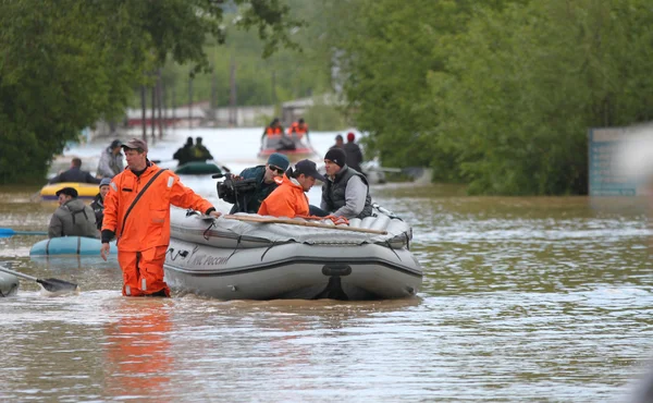 Ingestroomd water op de straten byisk. — Stockfoto