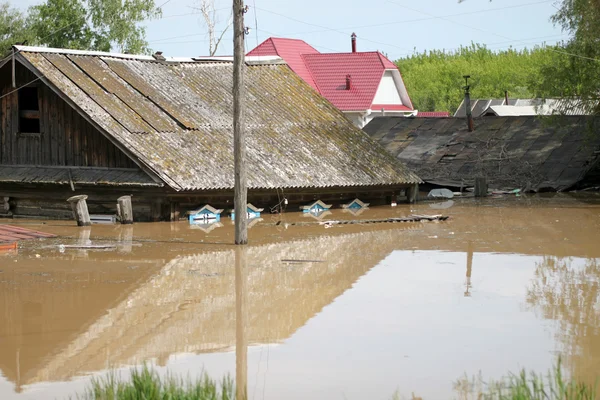 Ingestroomd water op de straten byisk. — Stockfoto