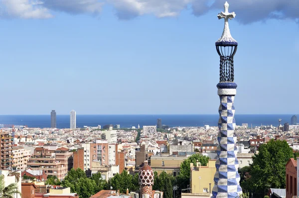 Vue depuis Park guell sur Barcelone, Espagne — Photo