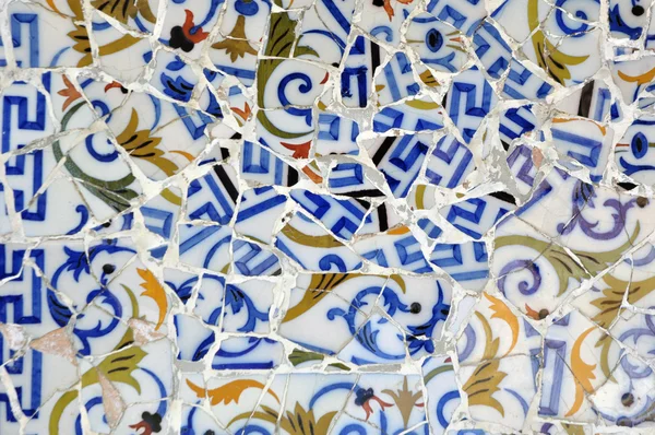 Ceramic mosaic in Park guell — Stock Photo, Image