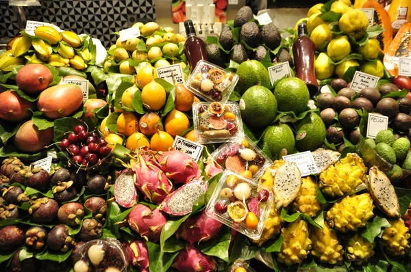 Markt in Barcelona, Spanje — Stockfoto