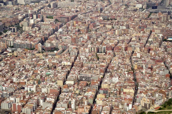 Schöne Aussicht auf die Stadt aus der Höhe — Stockfoto