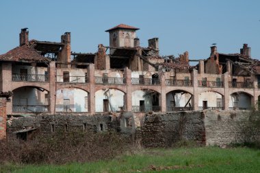 eski terk edilmiş çiftlik