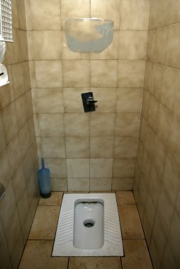 Türk tuvalet (alaturka tuvalet)