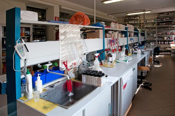 Laboratorium analizy chemicznej — Zdjęcie stockowe