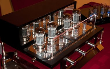 Tüp amp (amplifikatör)