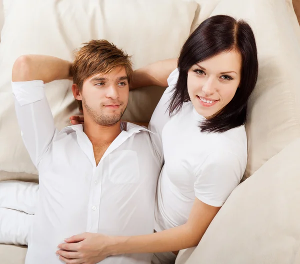 Young couple — Stock Photo, Image