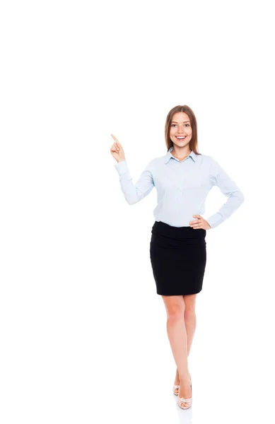 Empresária sorridente apontando para espaço de cópia — Fotografia de Stock