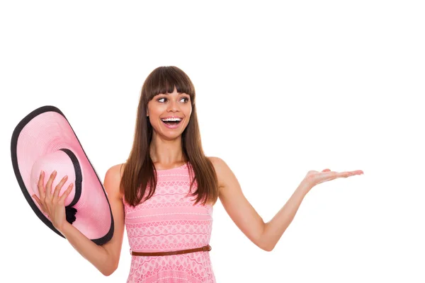 ピンクの夏のドレスと帽子の女性 — ストック写真