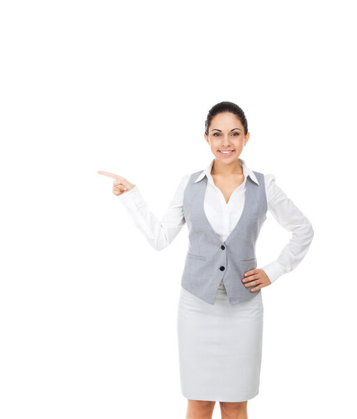 Бизнесвумен, указывающая на копирование пространства
