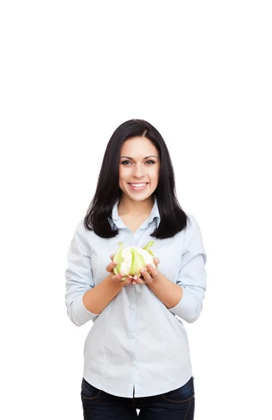 Vrouw houd bloemkool kool — Stockfoto