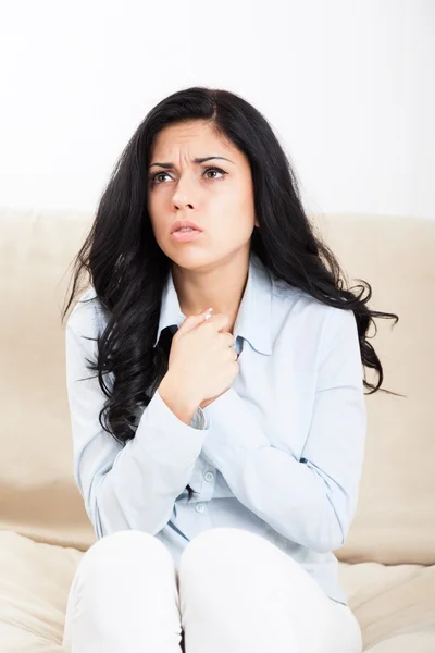 Aufgebrachte Frau weint — Stockfoto