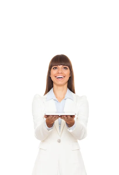 Biznes kobieta szczęśliwy uśmiech trzymać komputer pad tablet — Zdjęcie stockowe