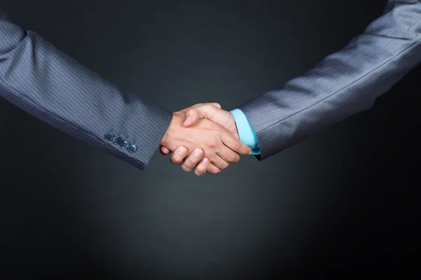 Businessmen handshake — Stockfoto