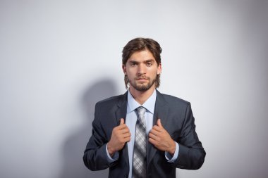 Kendine güvenen işadamı