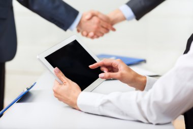 Dijital tablet dokunmadan işkadını