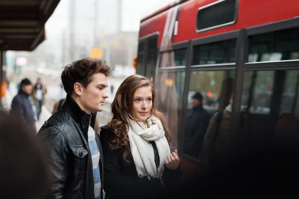 Couple At Railway Station — Stock Photo, Image