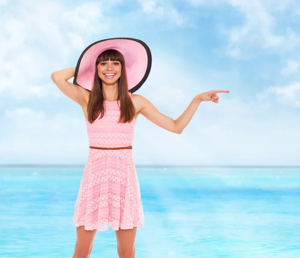 Vrouw op zomervakantie — Stockfoto