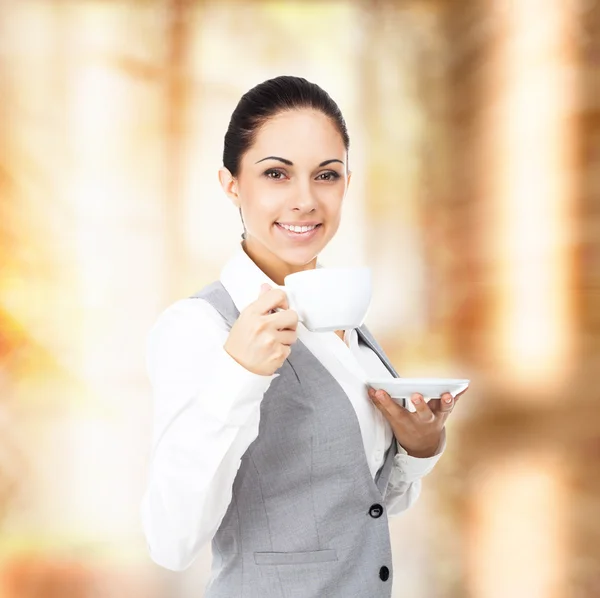 Mulher de negócios com xícara de café — Fotografia de Stock