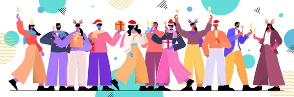 People in santa hats holding gifts mix race businesspeople celebrating 2022 new year and christmas holidays concept — Stock Vector