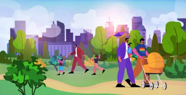 Bebek arabasında yeni doğmuş bir bebekle yürüyen eşcinseller, cinsiyet değiştiren babalar, LGBT toplum konseptini severler.