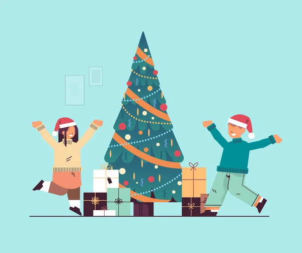산타 모자를 쓴 어린 아이들은 크리스마스 축하식 컨셉트 근처에서 선물을 찾는 것을 행복해 한다 — 스톡 벡터