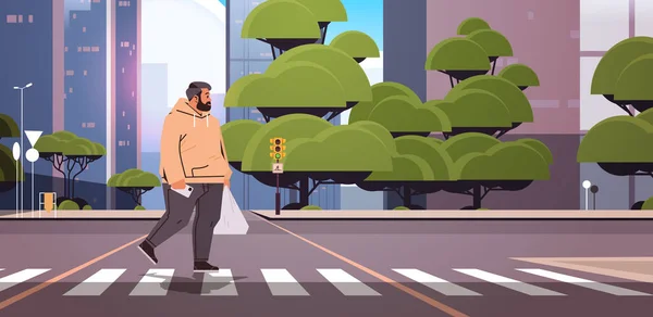 Homme en surpoids avec sac en plastique shopping marche sur rue piéton passage piéton paysage urbain arrière-plan — Image vectorielle